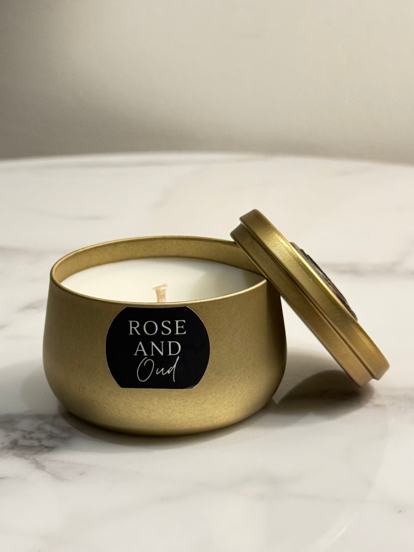 Rose and Oud Candle in Gold - discontinued
