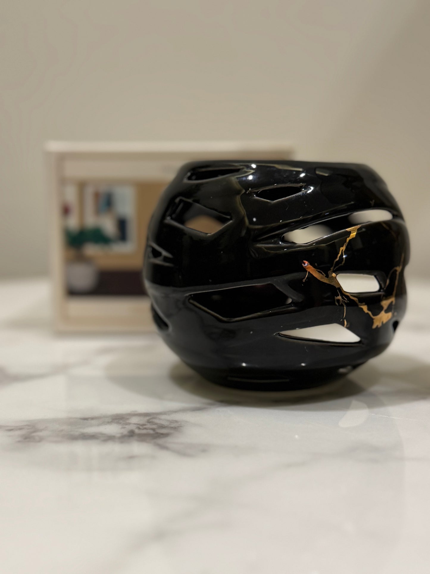 Black and gold ceramic warm melt burner - Discontinued